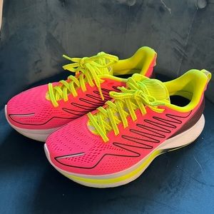 Saucony Endorphin Pro Sz 7